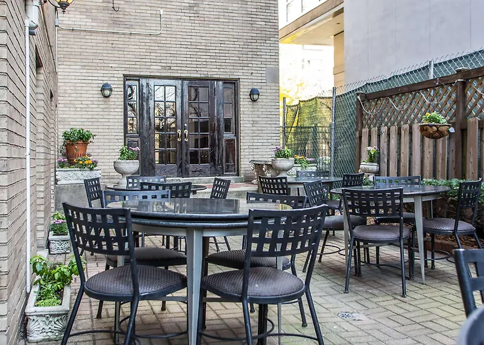 Margarita European Inn, Ascend Collection Hotel 3*